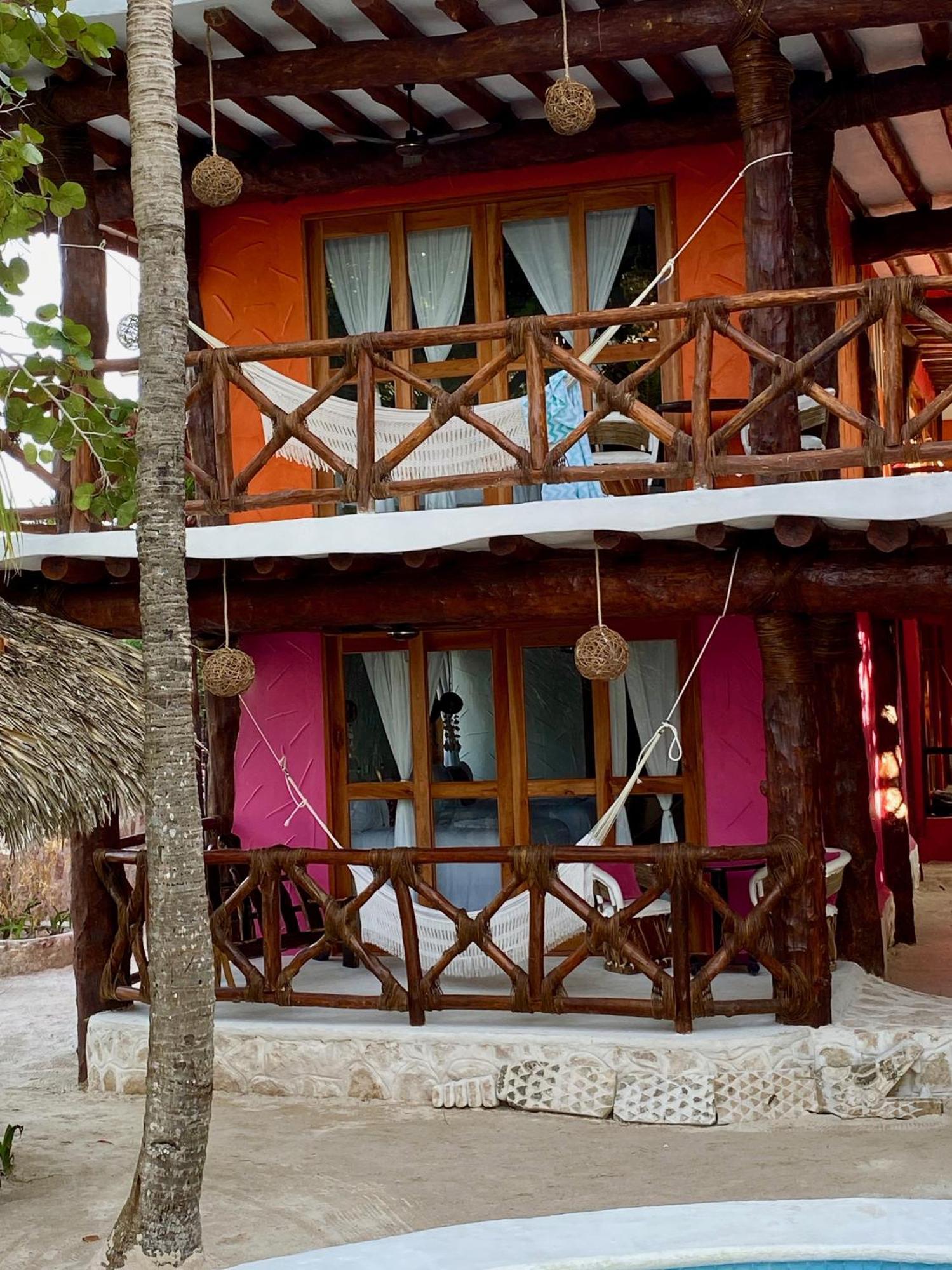 Hotel Palapas Del Sol 4*