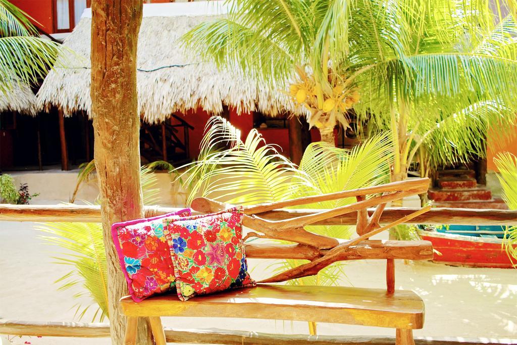 Palapas Del Sol Hotel