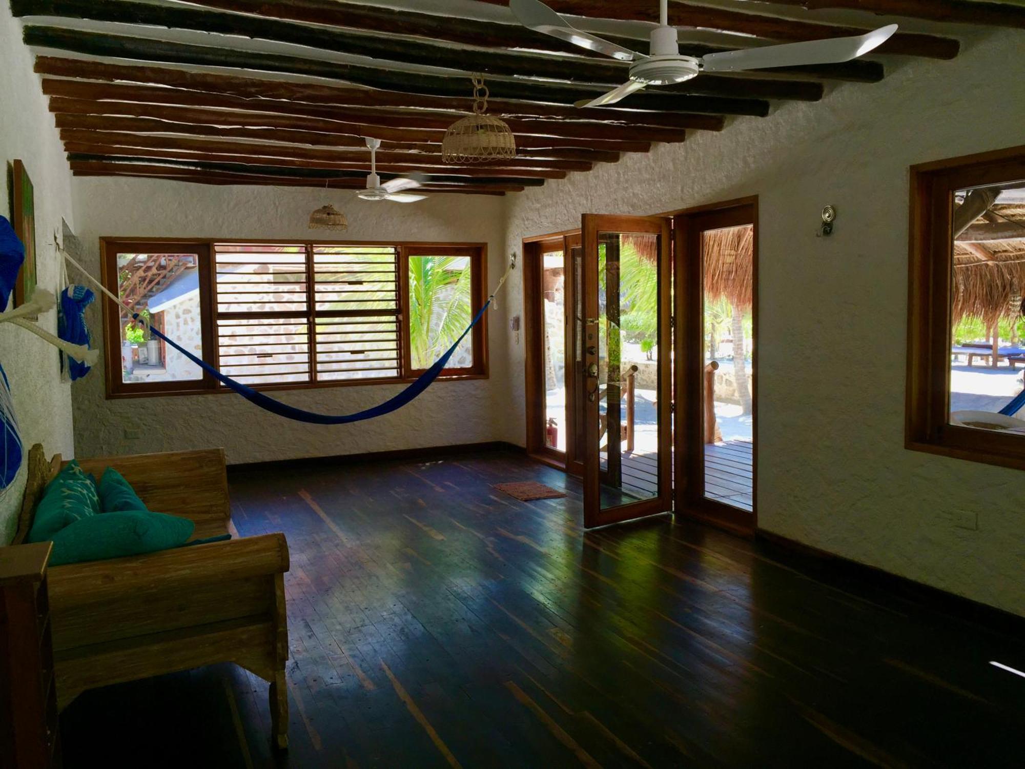 Palapas Del Sol Hotel